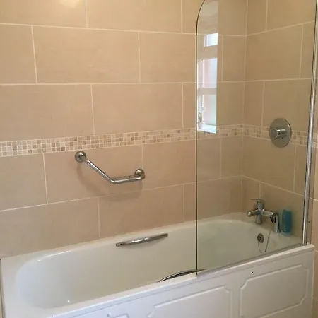 Shannon Oaks * Portumna