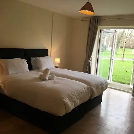 Shannon Oaks Lägenhet Portumna